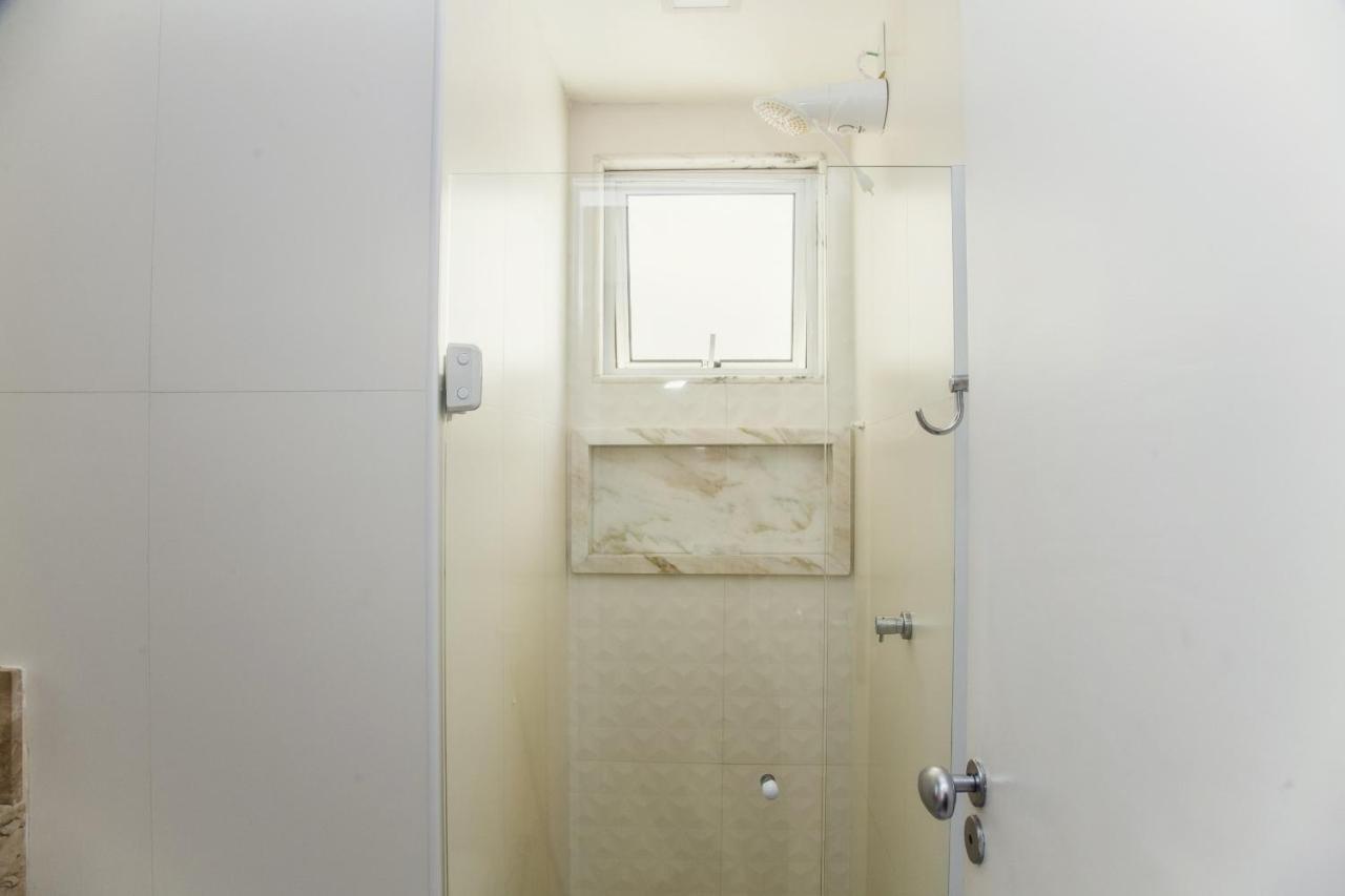 Appartamento Pineapples GS703 - Apartamento para até 4 pessoas em excelente localização a 100m da praia do Leme Rio de Janeiro Esterno foto